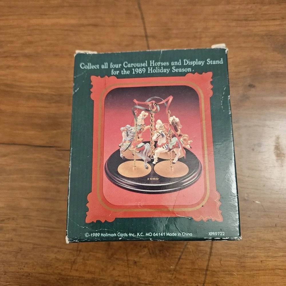 Vintage 1989 Hallmark Christmas Carousel Horse Holly 2nd Ornament In Collection‎
